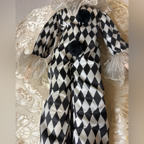 Collectible Porcelain Pierrot Or Jester Clown Doll, Hand Painted Face - Picture 10 of 11